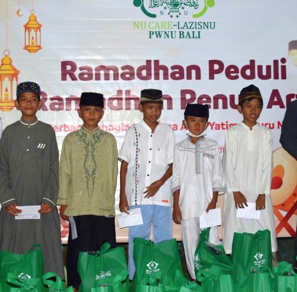 Ramadan Peduli Ramadan Penuh Arti NU-CARE LAZISNU PWNU Bali Salurkan 100 Paket Ramadan Ceria